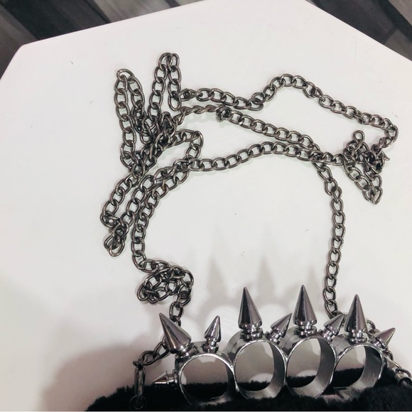 Black fur clutch / sling - Picture 10 of 14